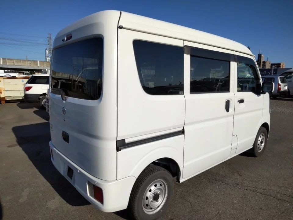 Nissan NV100 Clipper DR17V 2022